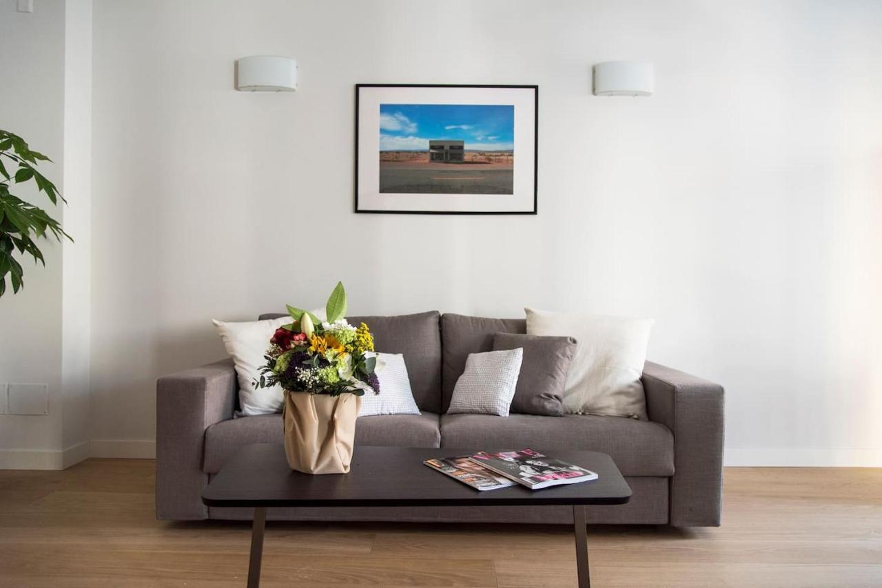 Brand New Apt , City Life District มิลาน ภายนอก รูปภาพ
