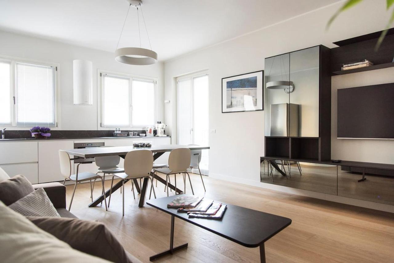 Brand New Apt , City Life District มิลาน ภายนอก รูปภาพ