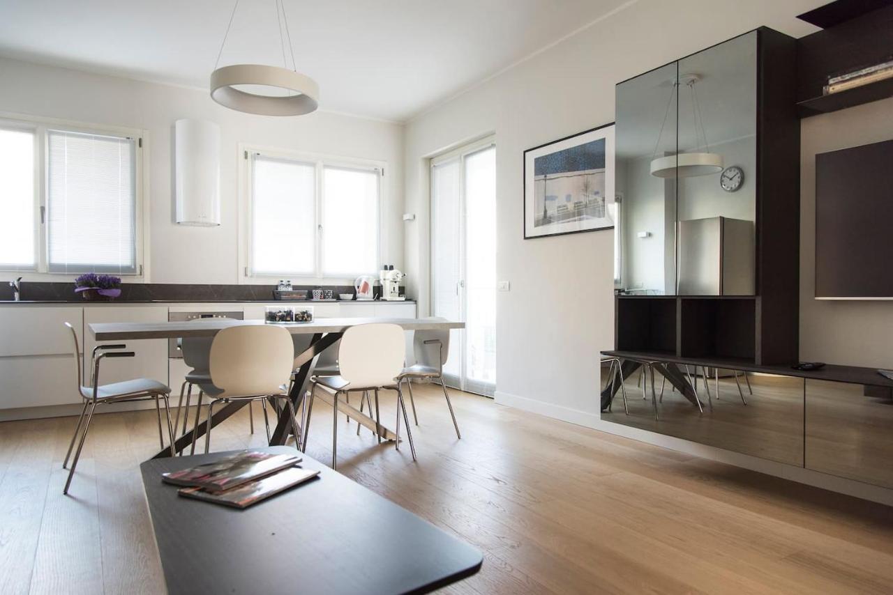 Brand New Apt , City Life District มิลาน ภายนอก รูปภาพ